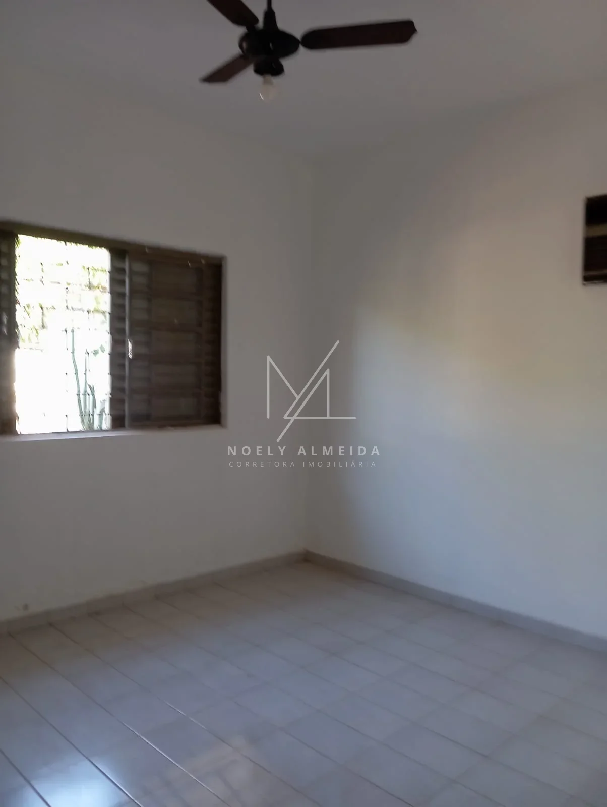 Casa a venda no centro de Presidente Epitácio. — foto 8
