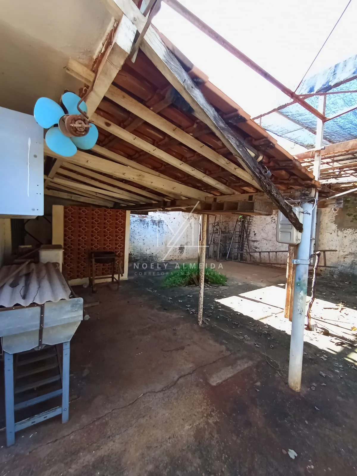 Casa a venda no centro de Presidente Epitácio. — foto 17