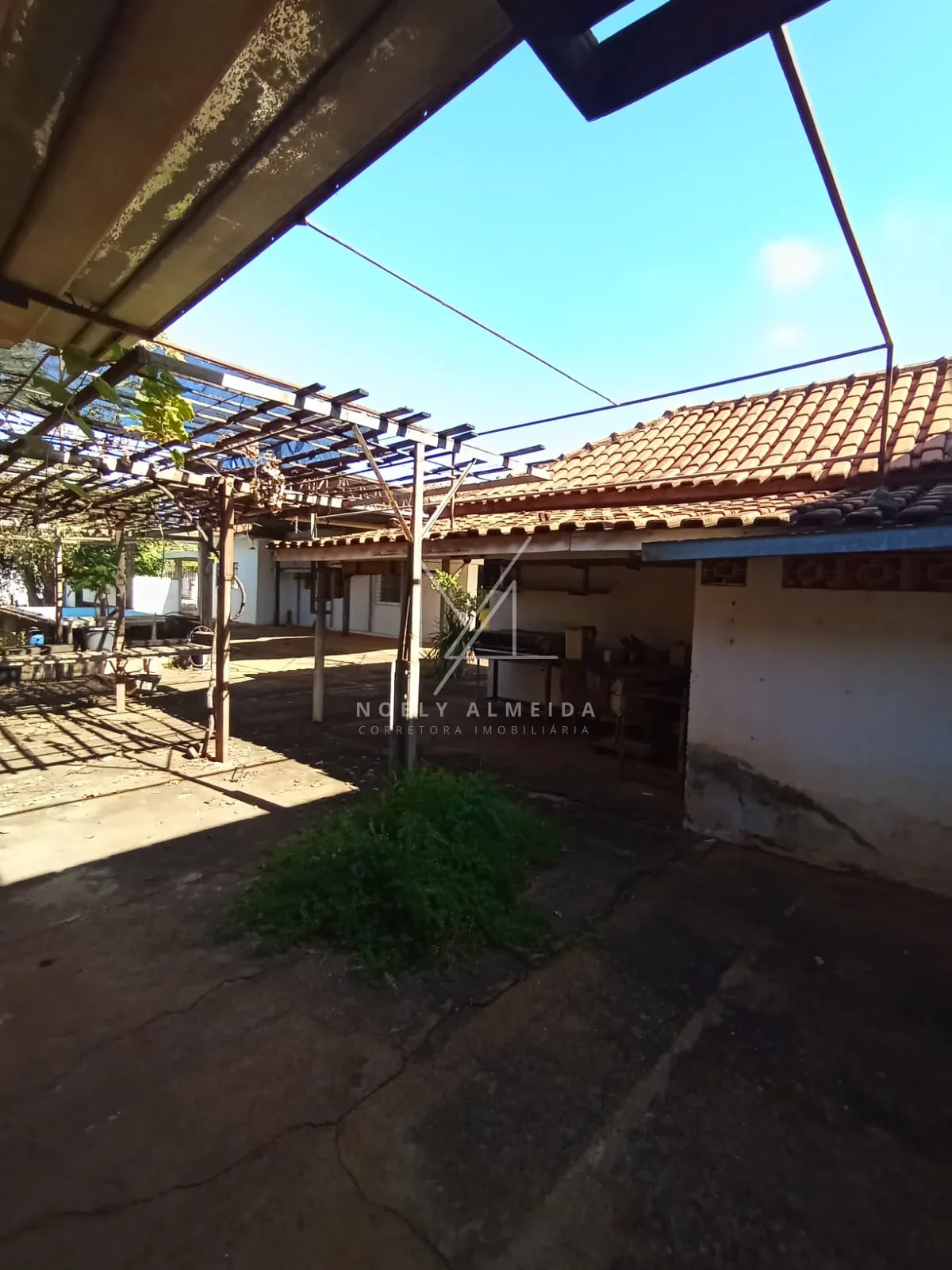 Casa a venda no centro de Presidente Epitácio. — foto 19