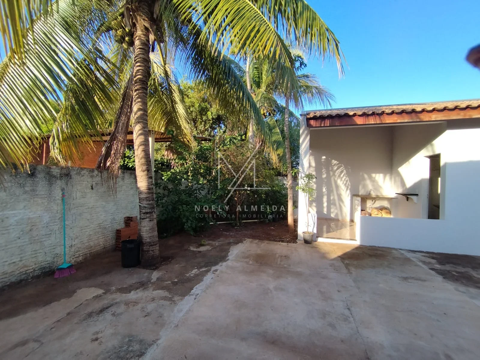 CASA LINDA COM 3 QUARTOS NO CENTRO DE PRESIDENTE EPITACIO — foto 1